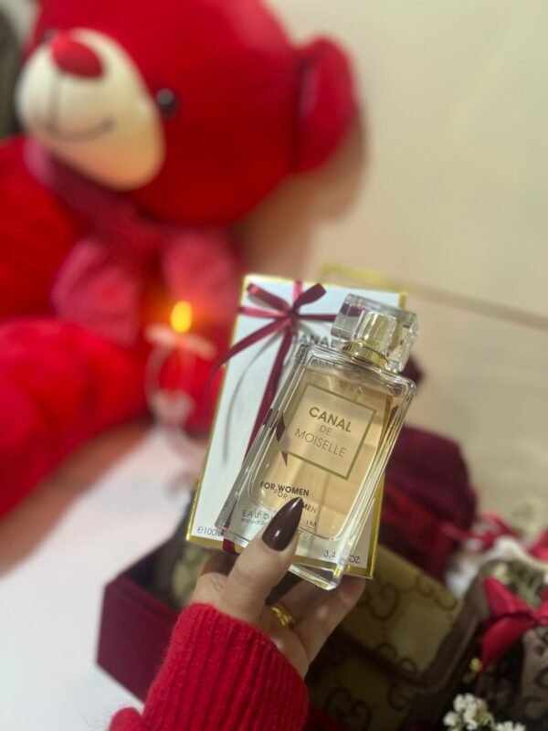 img_4033-scaled-2.jpeg عطر کانال ( الهام گرفته شده از کوکو مادمازل شنل)