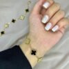 دستبند طلایی و سیاه ونکلیف